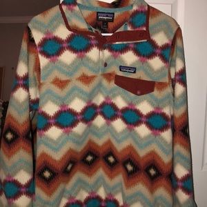 Women’s Patagonia pullover. Size: small